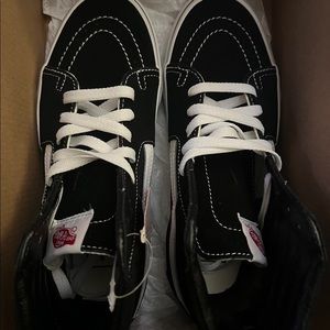 Vans Sk8-HI Womens 7.5 sneakers